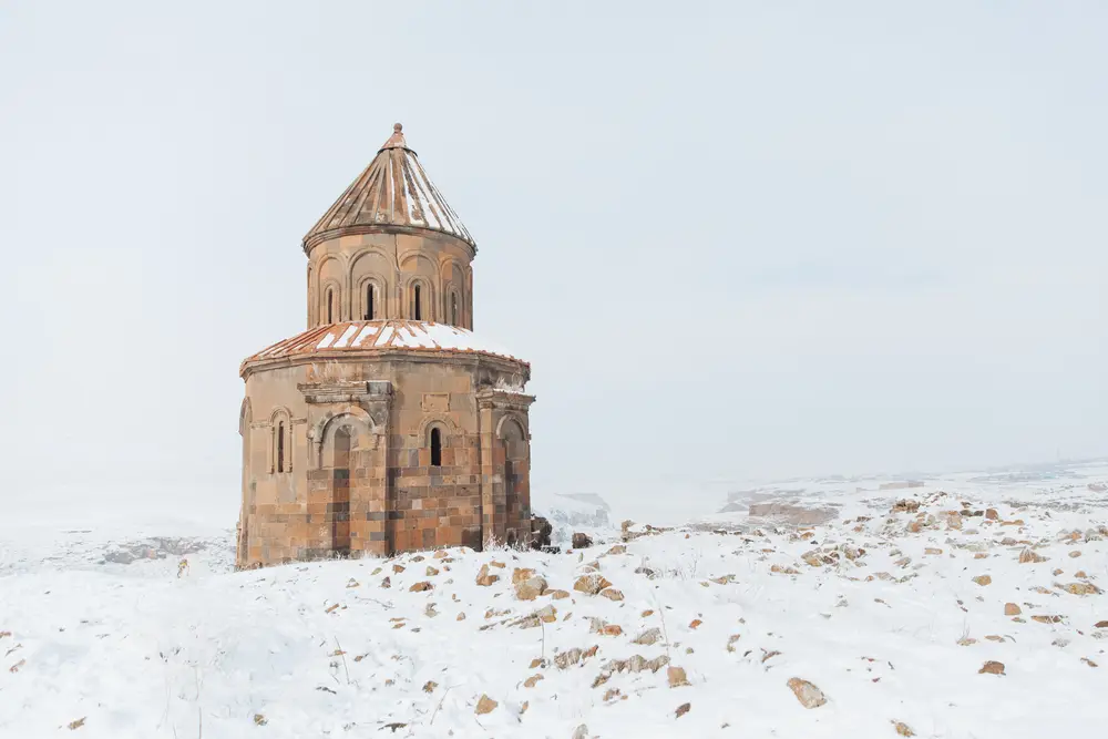 Ani was at the meeting point of various trade routes and its many religious buildings, palaces and forts were amongst the most technically and artistically advanced structures in the world.