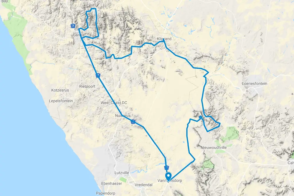We trailered the bikes up to Vanrhynsdorp then made our way north along the Bokkeveld escarpment towards Kliprand. We then headed west towards Garies before making our way back to Vanrhynsdorp.