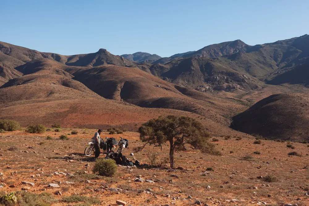 After some long open roads, we found an old route that was to take us over the mountains of the Richtersveld.