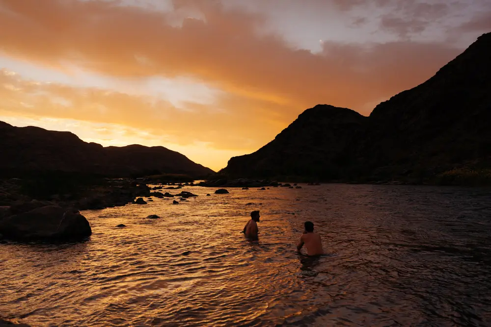 Another night on the glorious Orange river.