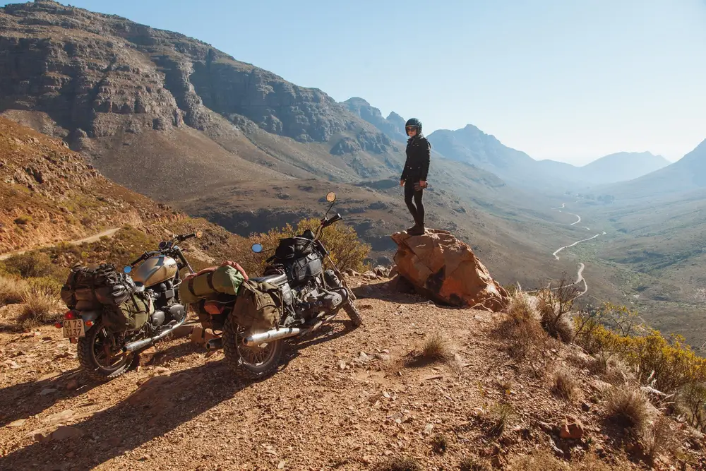 Uitkyk Pass and the open winding roads of the Cederberg Mountains