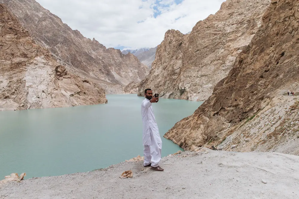 A large section of the highway was damaged by a 2010 landslide that created Lake Attabad. The landslide cut off both the Hunza River and Karakoram Highway, resulting in the formation of the lake.